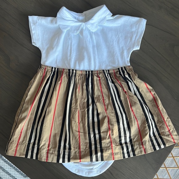 Burberry 12month dress